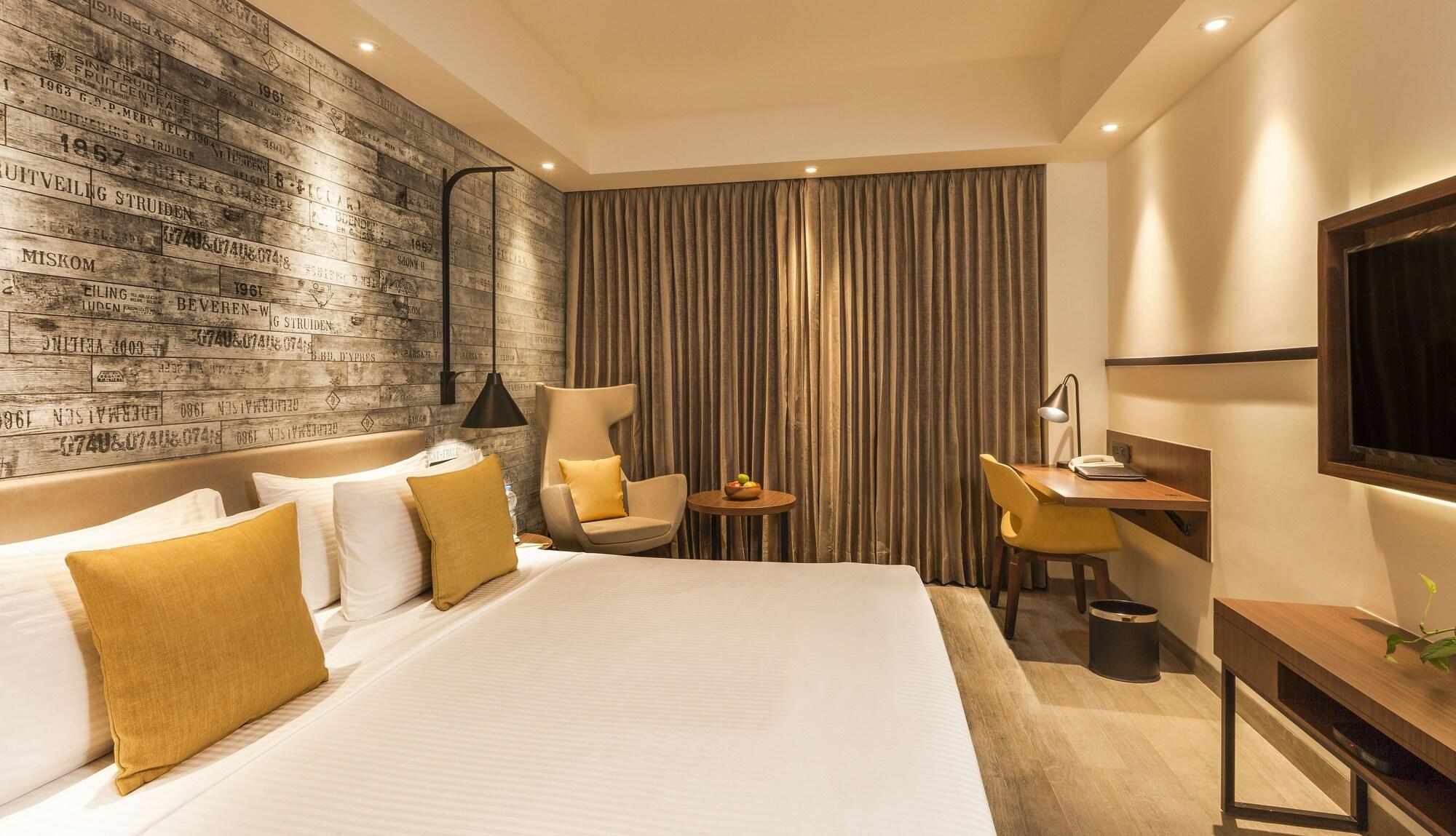 Lemon Tree Premier City Center Pune Esterno foto
