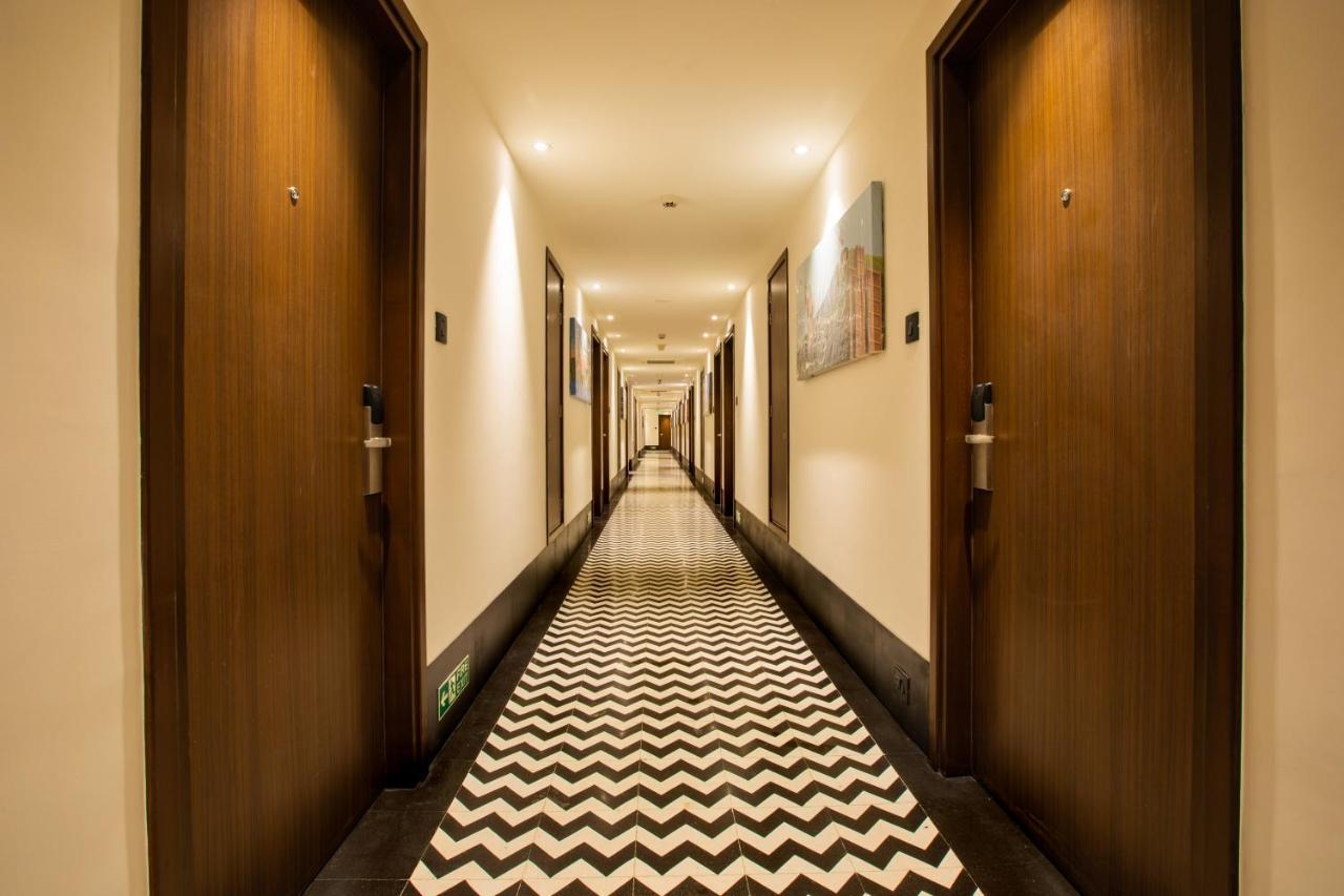 Lemon Tree Premier City Center Pune Esterno foto