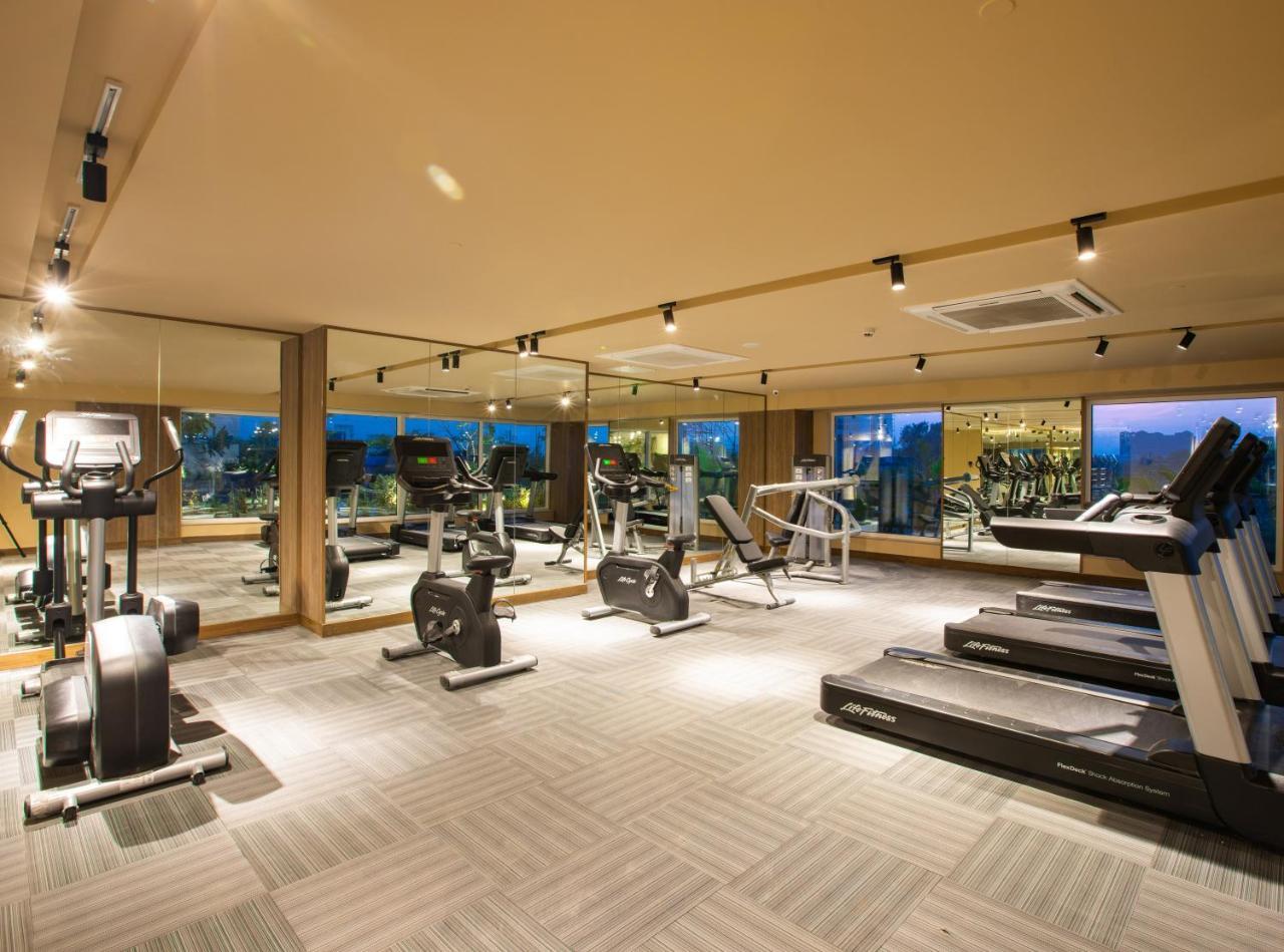 Lemon Tree Premier City Center Pune Esterno foto