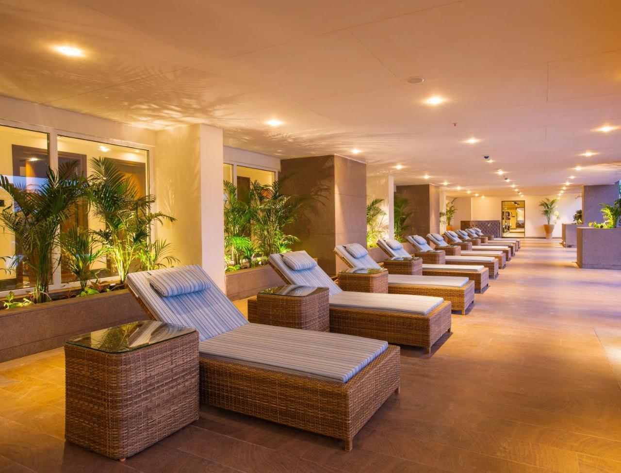 Lemon Tree Premier City Center Pune Esterno foto