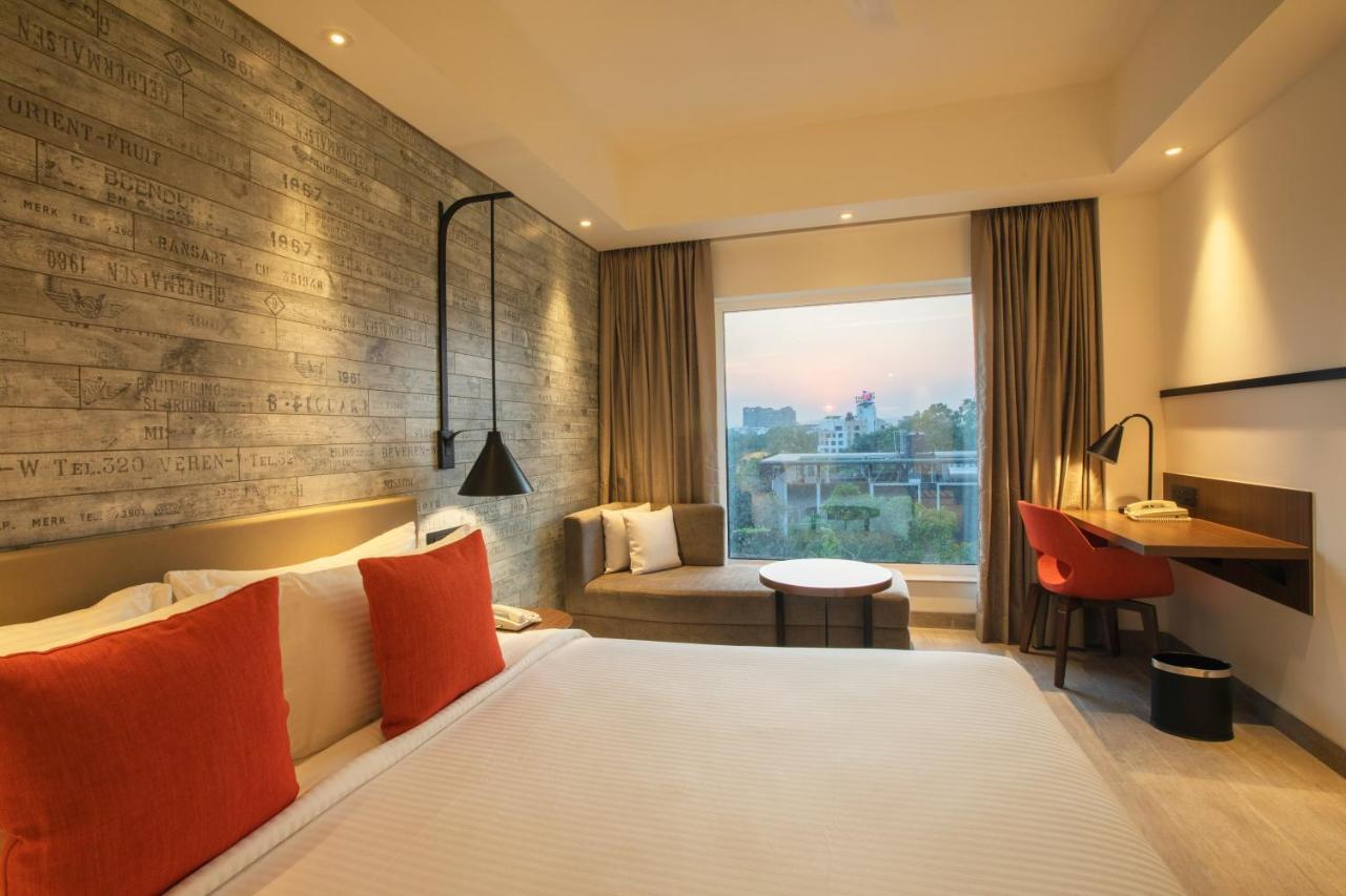 Lemon Tree Premier City Center Pune Esterno foto