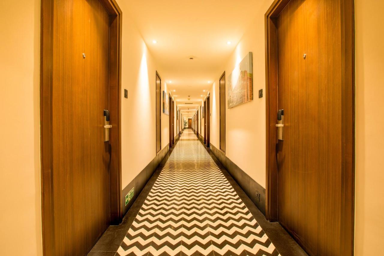 Lemon Tree Premier City Center Pune Esterno foto