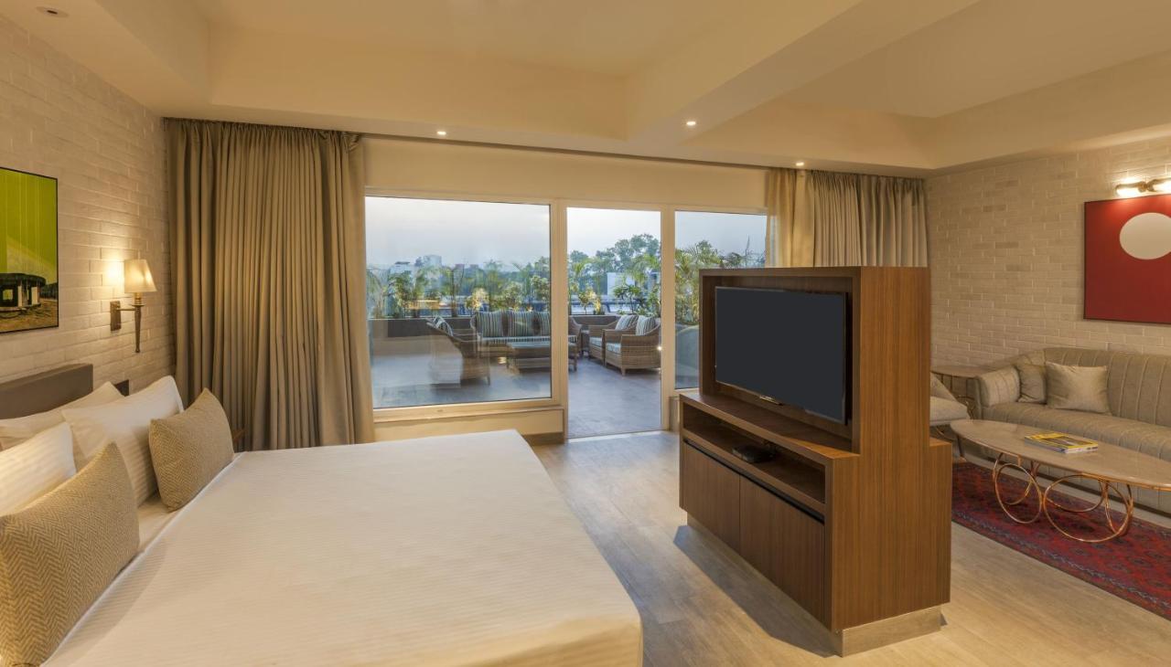 Lemon Tree Premier City Center Pune Esterno foto